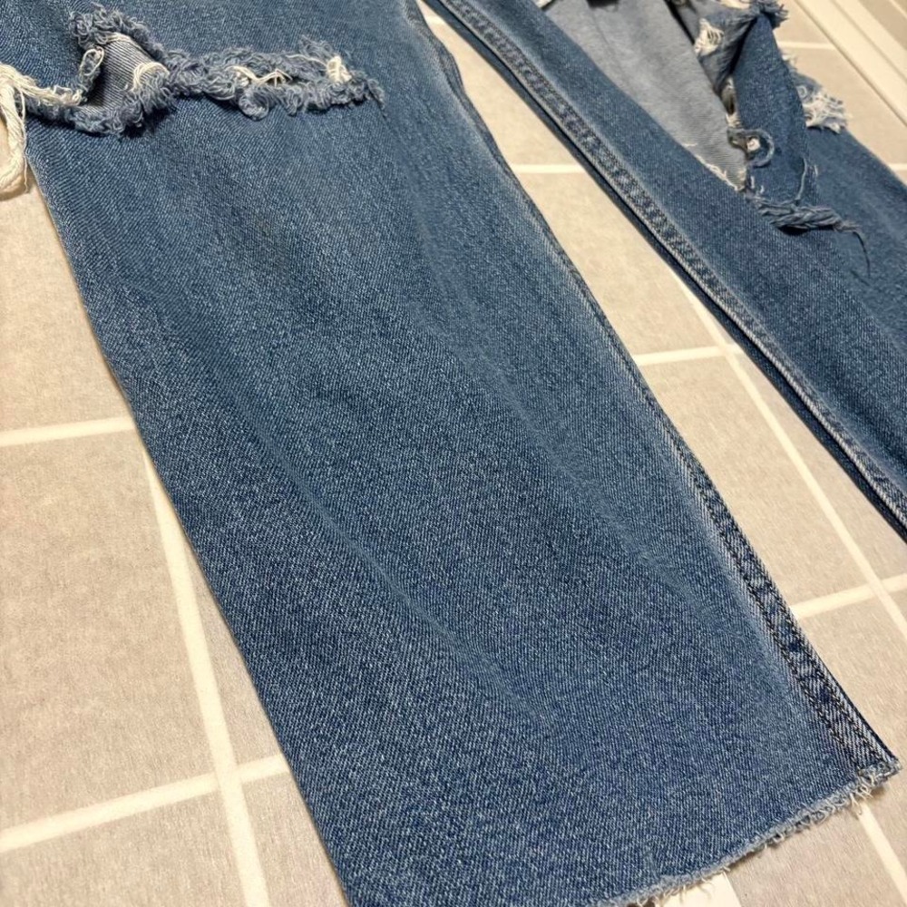 Women's Hollister Y2K Blue and white ombre distressed jeans size 11R - Picture 4 of 8